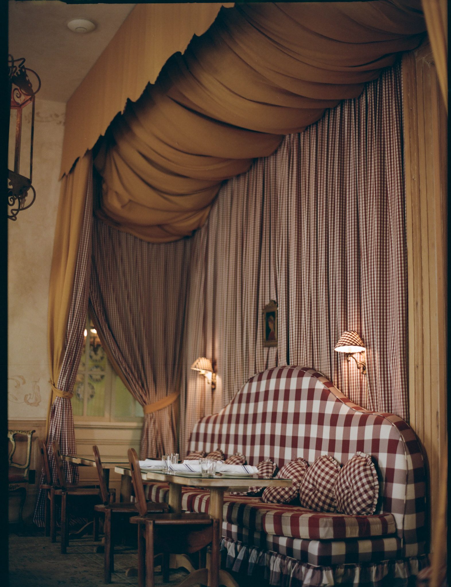 Private commission editorial detail